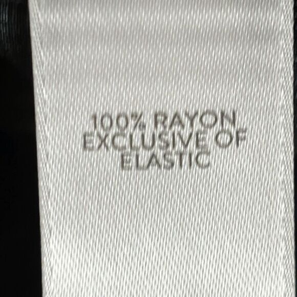 J. Jill smocked yoke rose print on black 3/4 sleeve tunic L - Picture 10 of 11